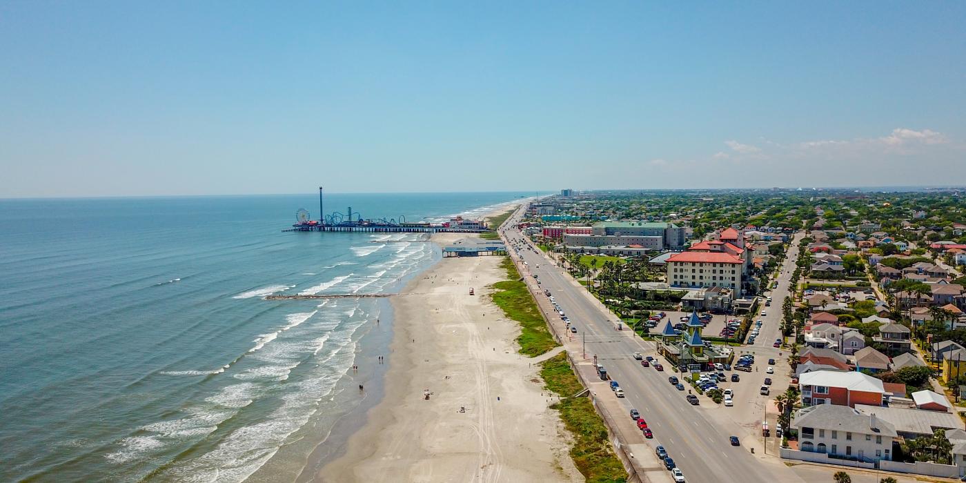 Vacation Rental in Galveston _Seawall-Aerial